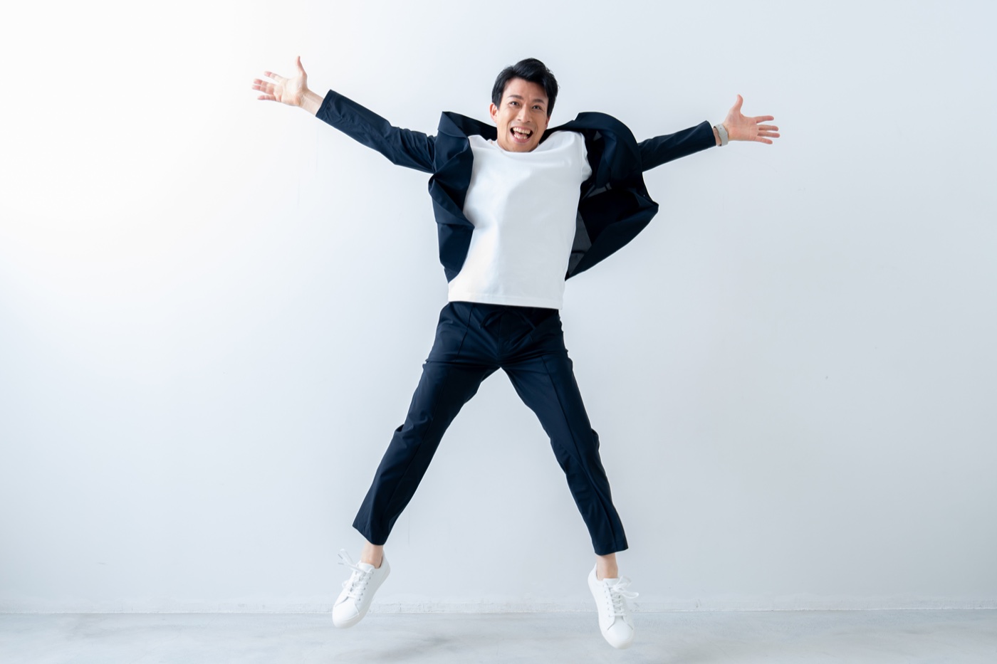 KAIHOU360を着用したモデル写真 2